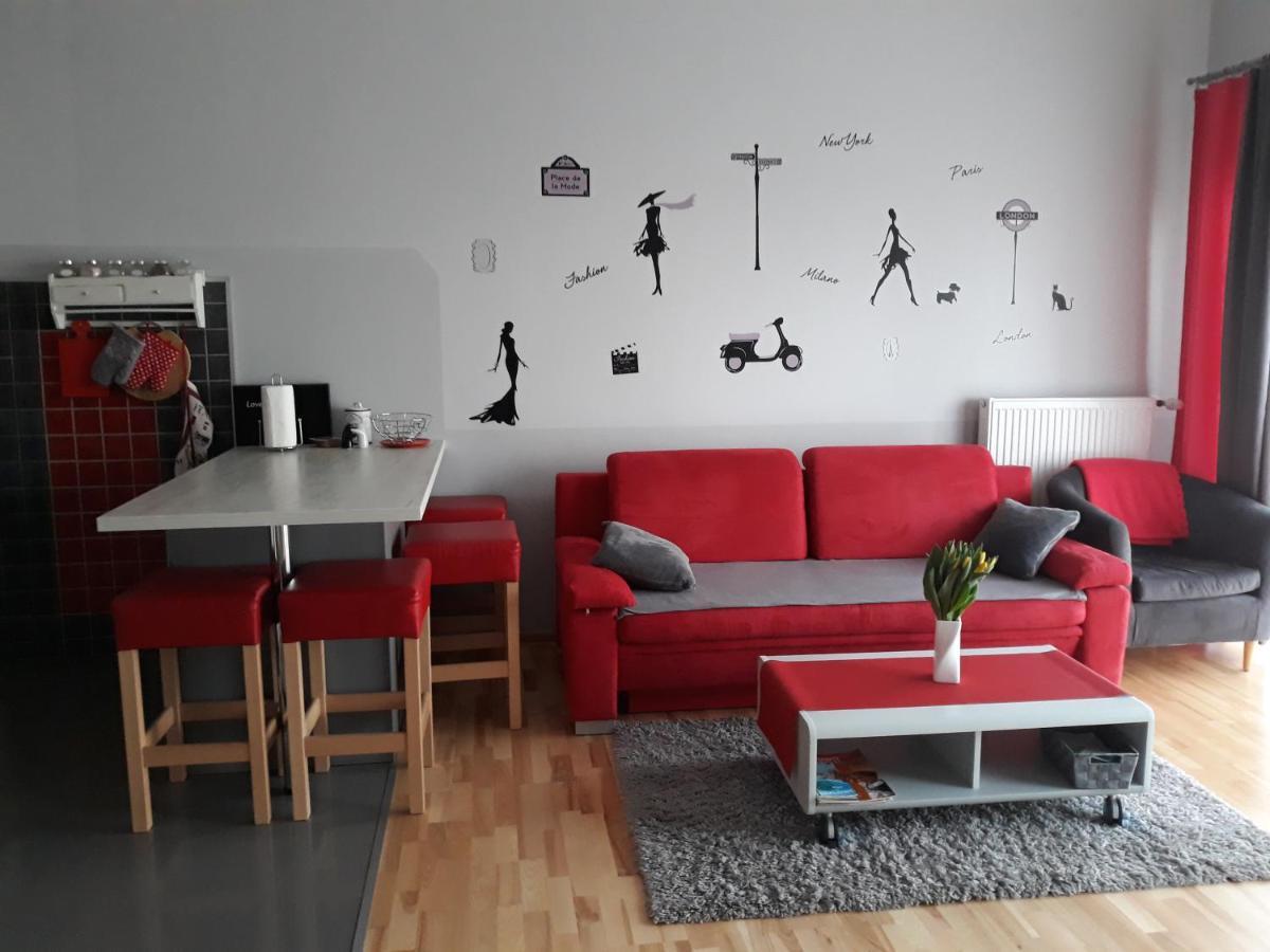 Przytulny Apartamencik ダルウフコ エクステリア 写真
